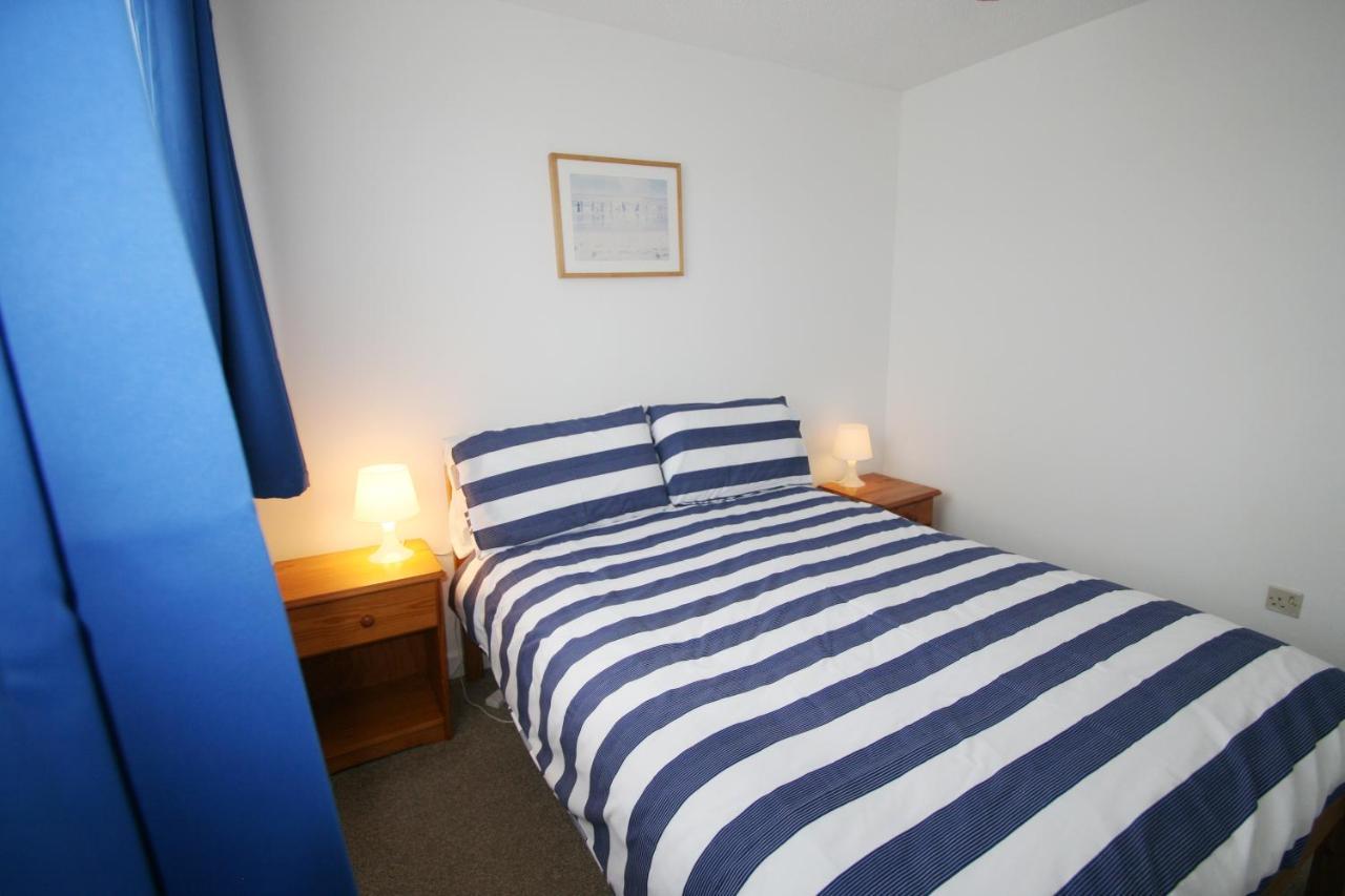Freshwater Bay Holiday Cottages Pembroke Esterno foto
