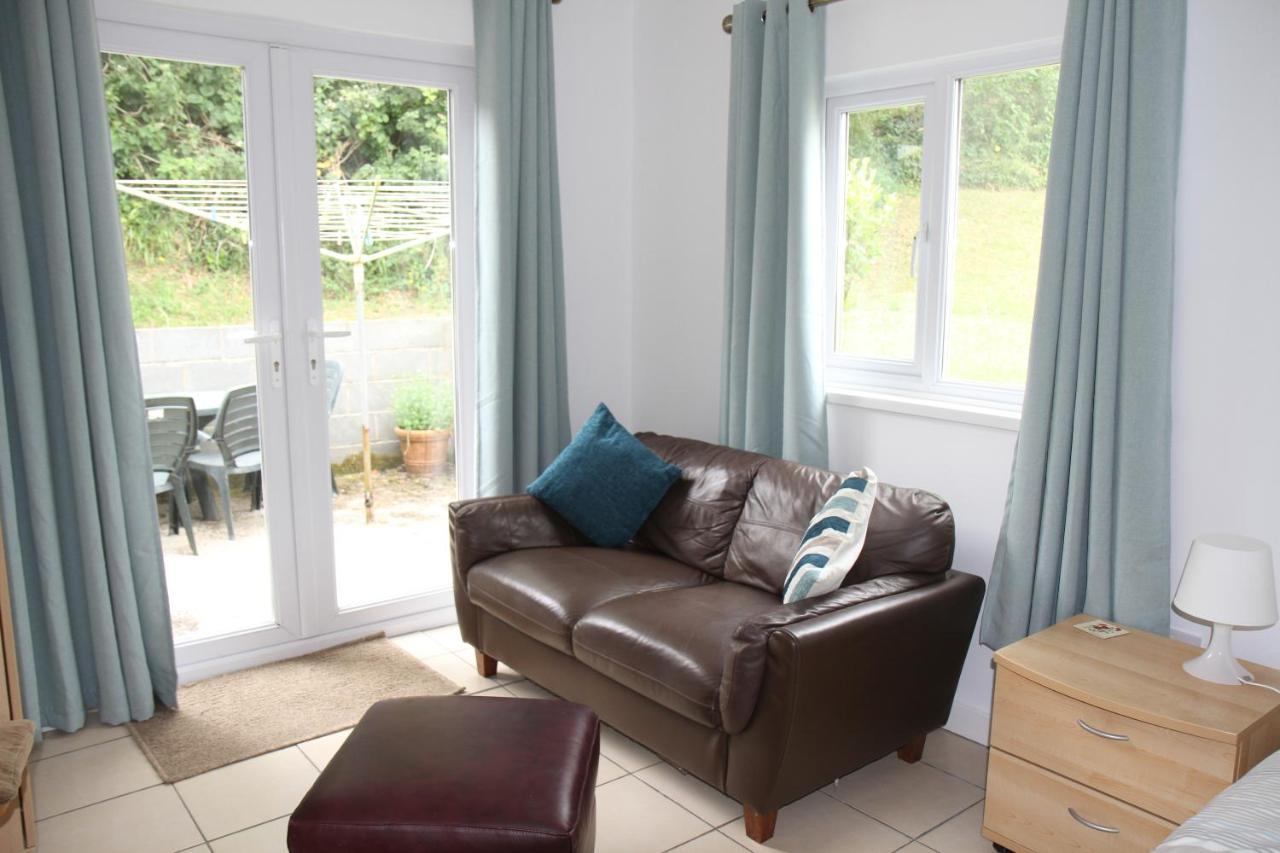 Freshwater Bay Holiday Cottages Pembroke Esterno foto