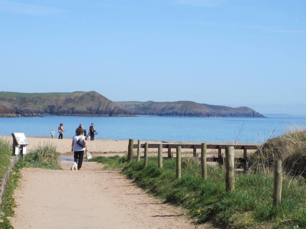 Freshwater Bay Holiday Cottages Pembroke Esterno foto